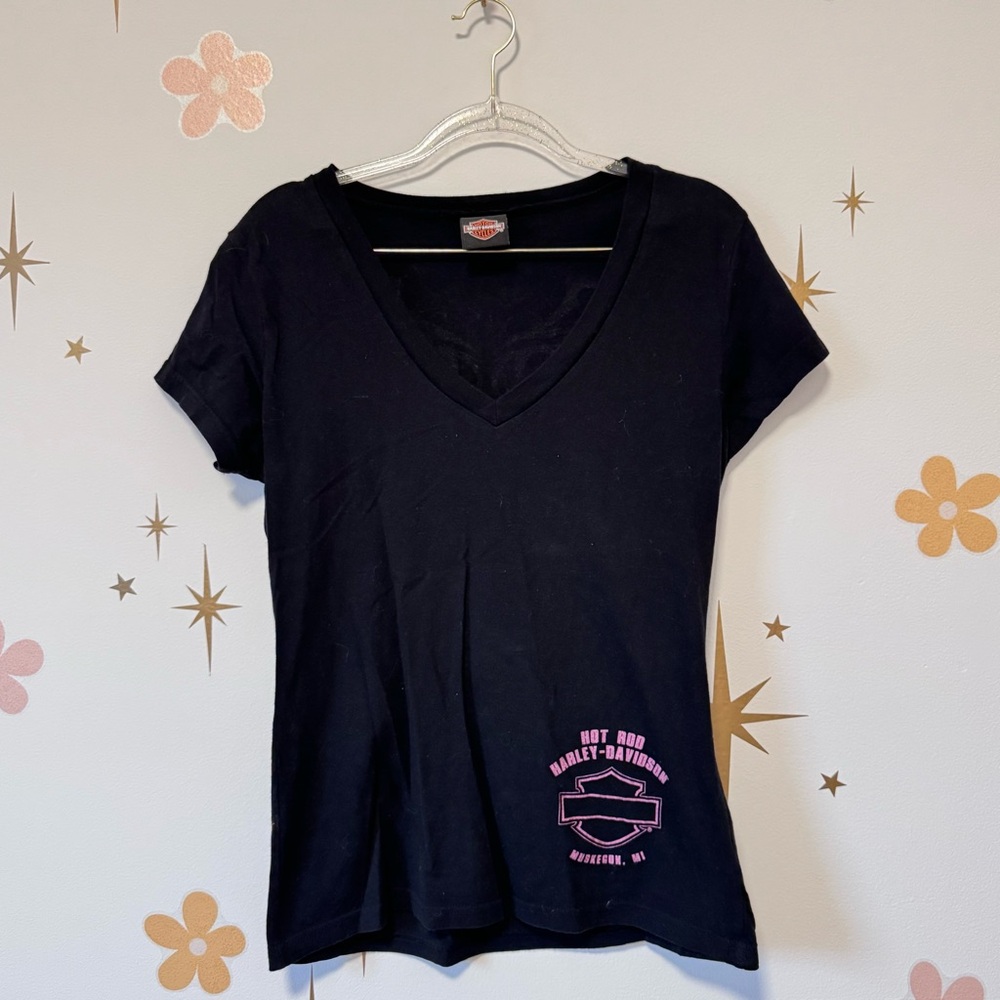 Harley-Davidson Women's Black and Pink V-Neck Tee